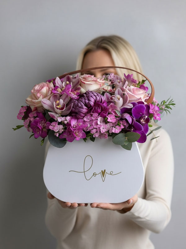 Akira Kutu Aranjman Çiçek